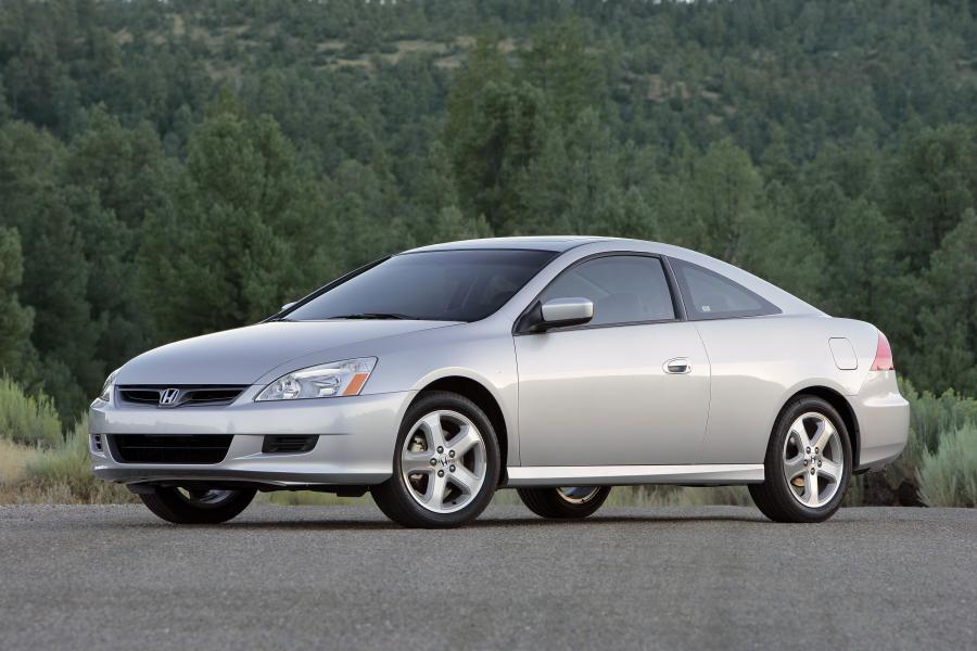  Honda Accord Coupe 2006 года  (US) (фото 16 из 18)
